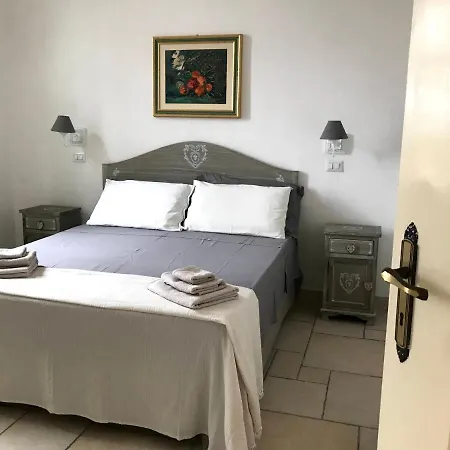 Masseria Scianne * Sant Isidoro (Apulia)