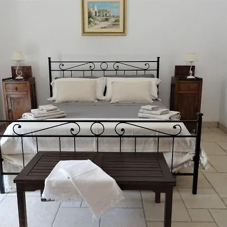 Masseria Scianne * Sant Isidoro (Apulia)