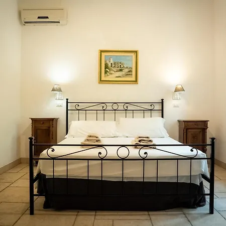 Masseria Scianne Sant Isidoro (Apulia)